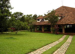 Parque Cemucam - Granja Viana